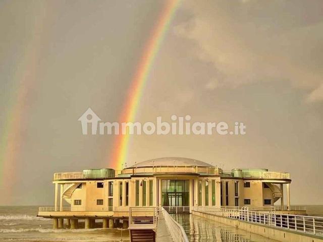 Bilocale Strada Statale Adriatica 14, Cesano, Senigallia