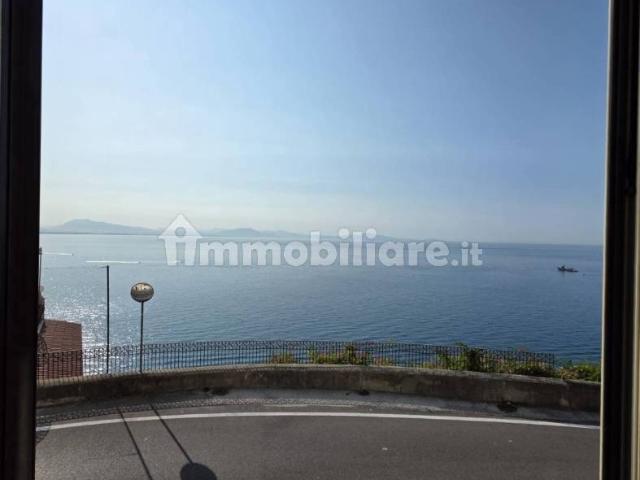 Bilocale Strada Statale Amalfitana, Cetara