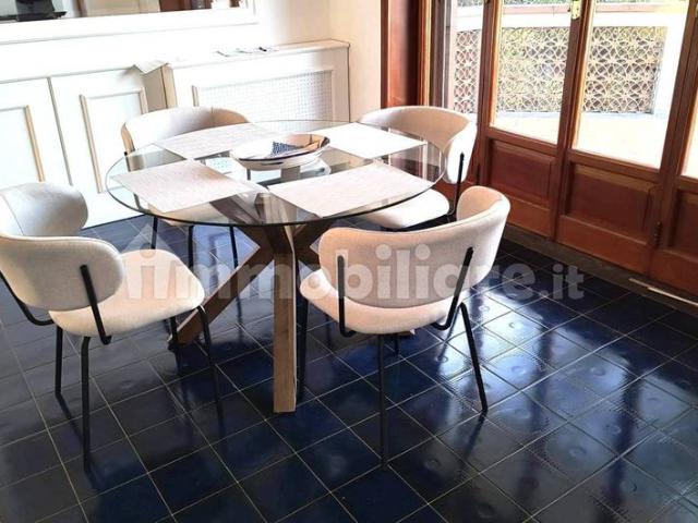 Quadrilocale su più livelli, Vietri sul Mare