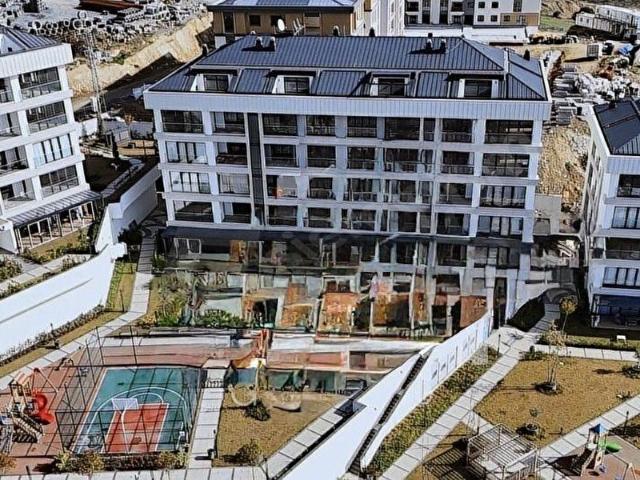 Bir Bahçe Evleri 1 Başakşehir Butik Sitede 4+1 Kiralık Daire
