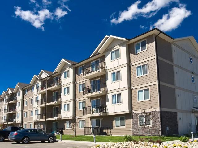 Birch Hills Landing Three Bedroom 1.5 Bath Townhome Apartment for Rent