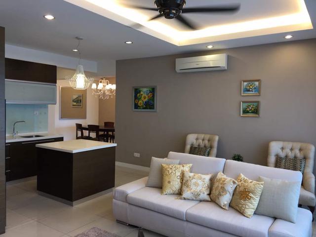 Birch Regency Condo Beside M Mall 950SF Fully Renovated FFurnished