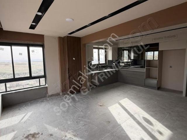 Birecik'de Ultralüx Yerden Isıtma Sıfır Kiralık 3.5+1
