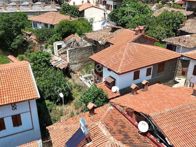 Birgi'de Hem Modern,hem Otantik Müstakil Ev