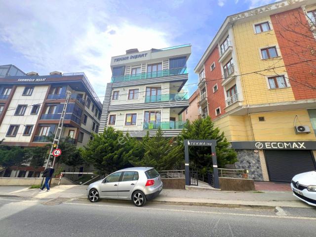 ▃birikim▃ Küçükyalı'da 2.katta Ayrı Mutfaklı Balkonlu Lüks 2+1 !