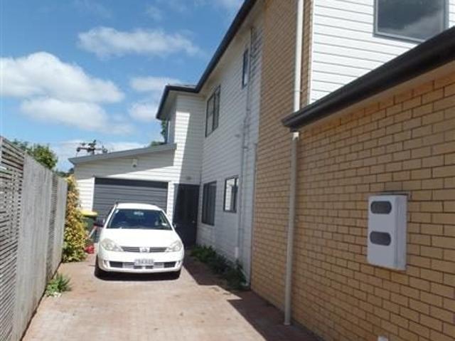 birkdale, 2 bedrooms