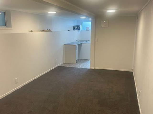 birkenhead, 1 bedroom