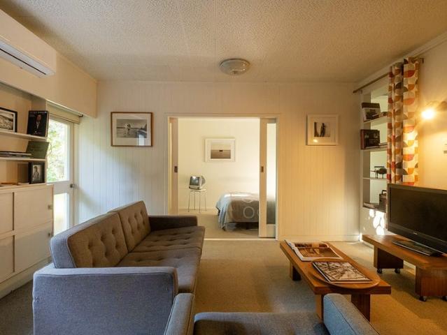 birkenhead, 1 bedroom