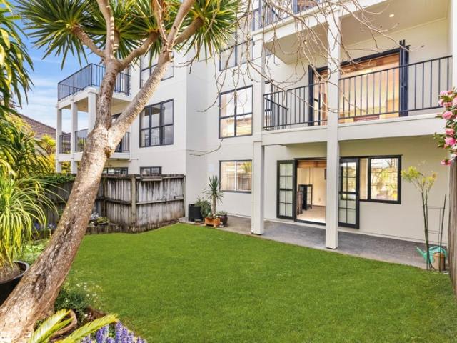 Birkenhead, 4 bedrooms