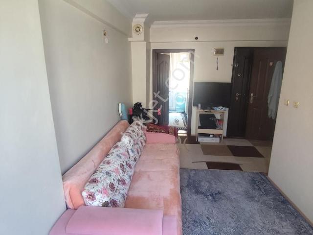 Birlik Mahallesinde Kiralık 1+1 Daire