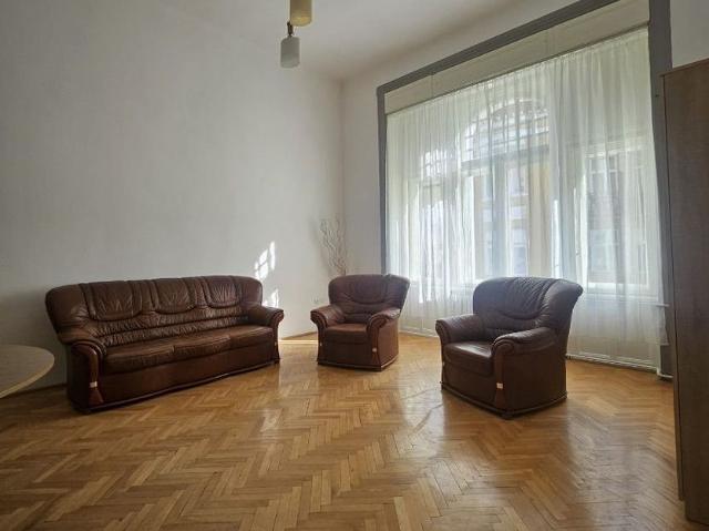 Birou / Apartament Generos Ultracentral – Oradea