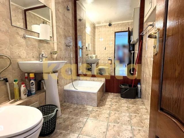 Birou I 3 camere I Camera de comert I metrou la 5 min I et 7