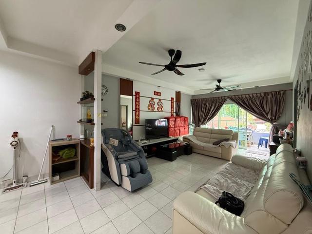 Bistari Impian Apartment Larkin Low Floor 3 Bedroom For Sale