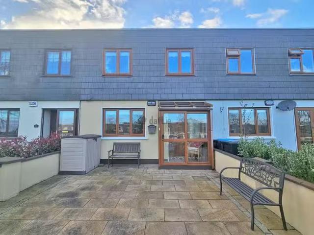 Bishop Rogan Park, Kilcullen, Kilcullen, Co. Kildare is for rent