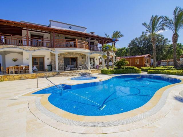 Bitez Köyiçi'nde Özel Havuzlu Yıllık Kiralık Müstakil Villa