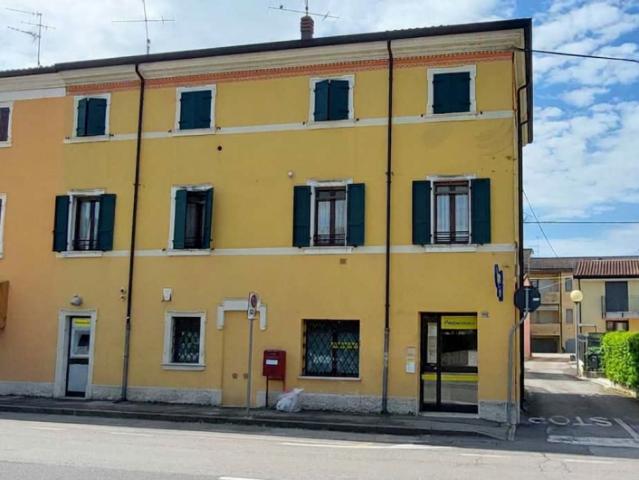 Bi/Trilocale in Vendita a Nogarole Rocca