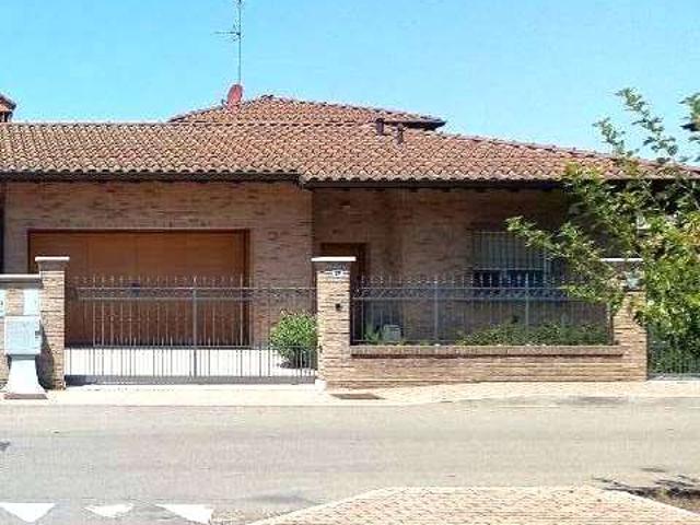 Bi/Tri/Quadrifamiliare in Vendita a Carpi