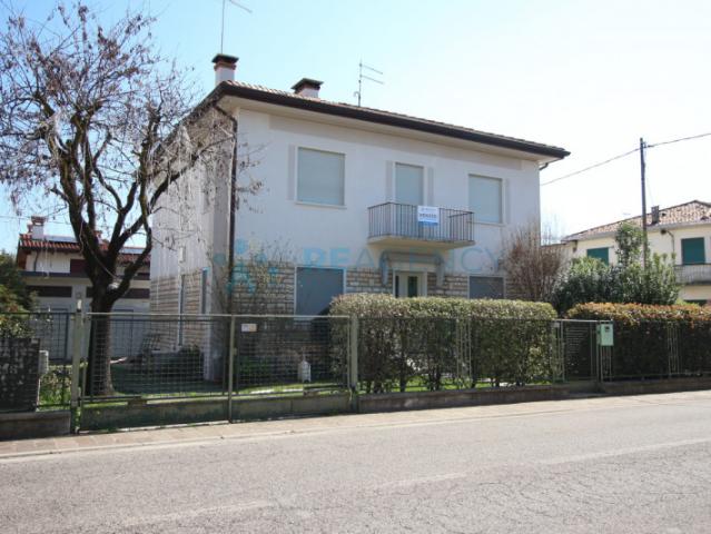 Bi/Tri/Quadrifamiliare in Vendita a Breganze