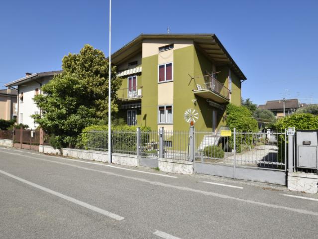 Bi/Tri/Quadrifamiliare in Vendita a Bussolengo