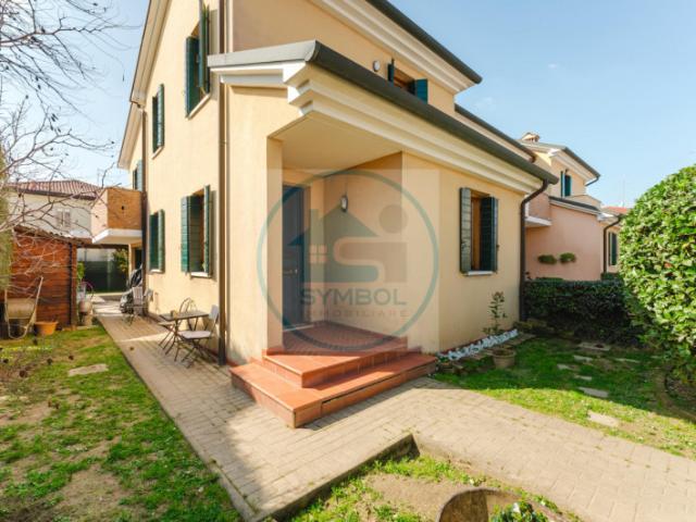 Bi/Tri/Quadrifamiliare in Vendita a Spinea