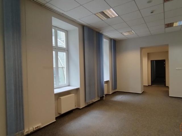 Biuro 86 m2 w centrum Warszawy, klimatyzacja, aneks kuchenny