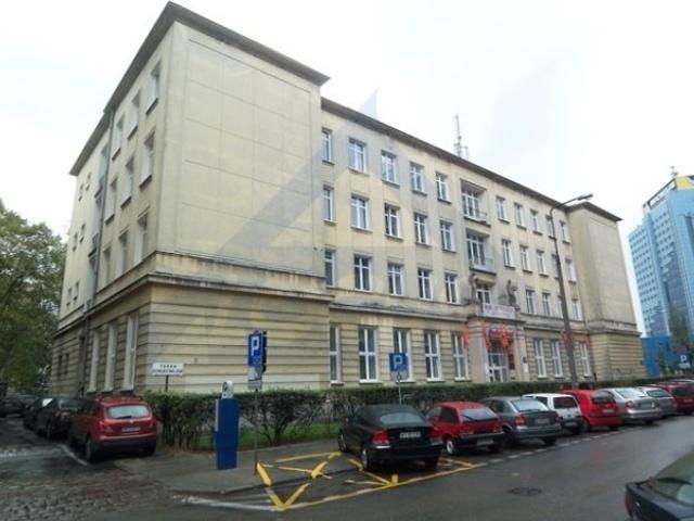 Biuro 21 m2 w kameralnym budynku w Śródmieściu