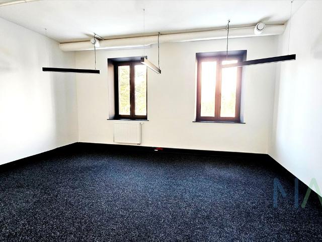 Biuro 21 m² w Skawinie Strefa Gospodarcza z dostępem do parkingu