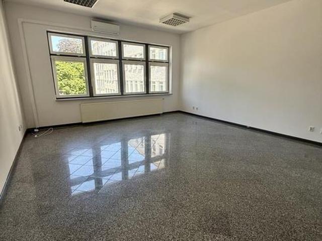 Biuro 33,30 m2, Darmowy Parking, Blisko SKM