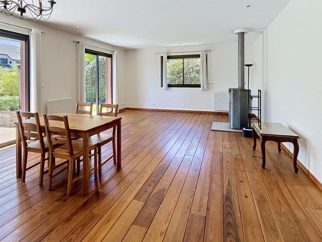 BIZANOS Maison plain pied meublée de 134m2