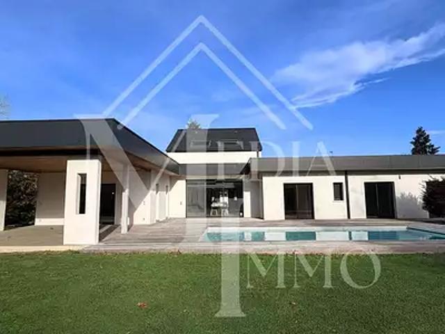 Bizanos 64320 Achat / Vente maison 14 pièces t14 piscine parking