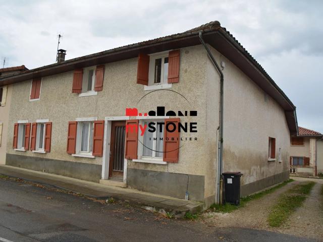 BIZIAT en coeur de village, superbe potentiel de rénovation e