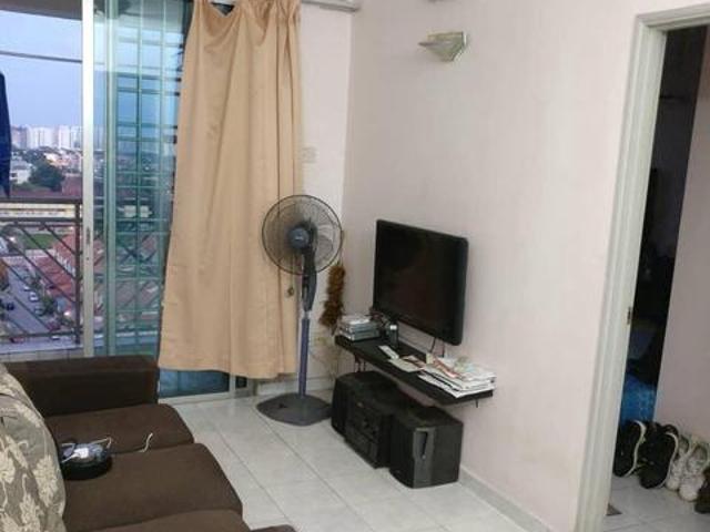 BJ Court Condo NEAR MUZE CONDO 3Bedrooms 700sf 1COVERED CARPARK