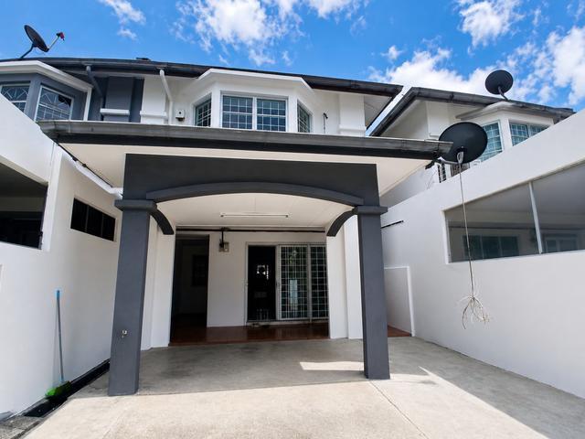 BK5 Double Storey Terrace House For Sale Bandar Kinrara Puchong