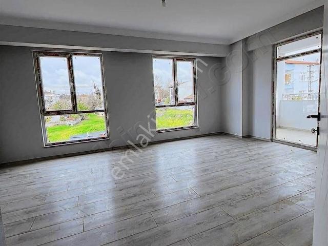 /boğaziçi Gayrimenkul/2+1 Geniş Kullanışlı Daire /ara Kat/