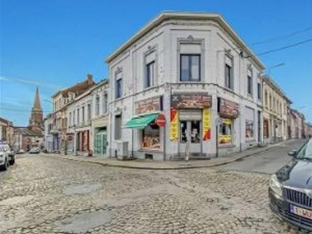 BON IMMEUBLE DE RAPPORT MIXTE COMMERCE ET APPART., CENTRE