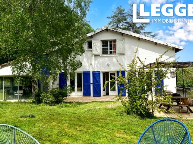 Excellent prix pour maison avec jardin arboré, en bordure de la ville et pas loin de Toulouse
