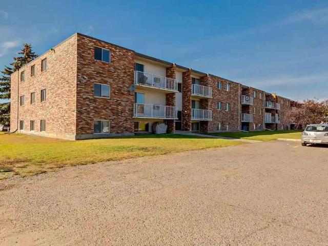 Bona Vista 3 Bedroom Apartment for Rent at 1617 2 Ave Ne, Medicine Hat, AB T1C 1A1 NE Crescent Heights
