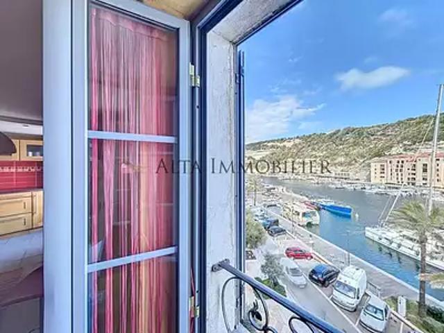Bonifacio 20169 Achat / Vente appartement 2 pièces t2