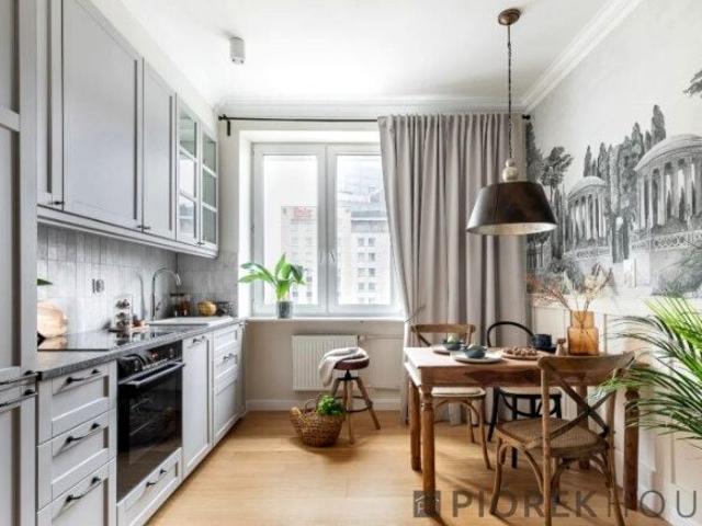 Bonifraterska 35 m², Warszawa