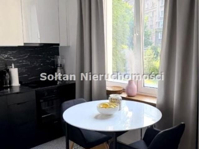 Bonifraterska 39 m², Warszawa