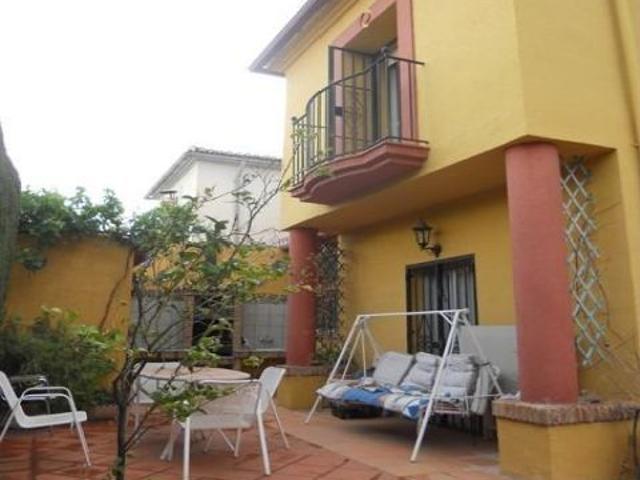Bonito casa en la Zubia sin amueblar