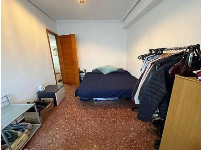 BONITO, AMPLIO Y EXTERIOR CON ASCENSOR