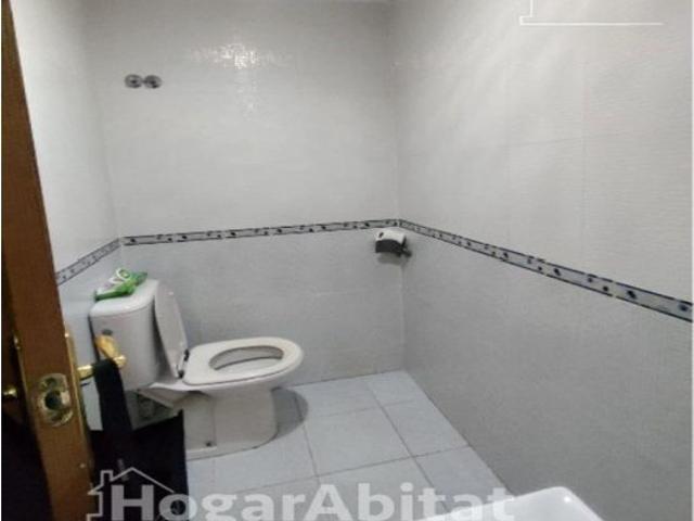 BONITO ADOSADO REFORMADO CON TERRAZA, BARBACOA, GARAJE Y PISCINA