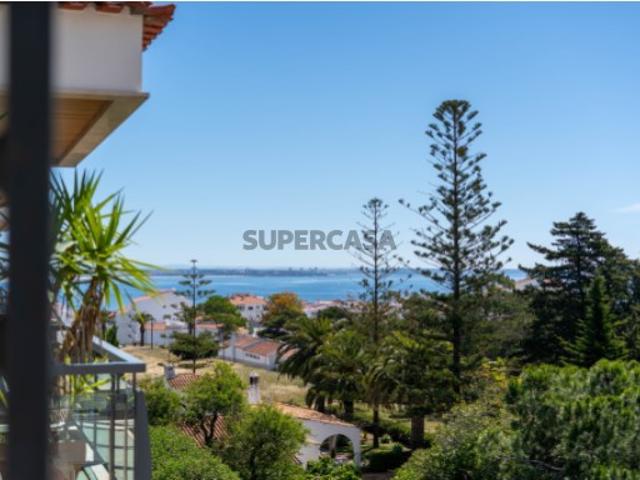 Bonito apartamento com vista para o mar