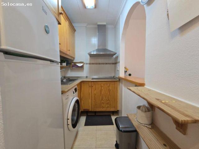 Bonito apartamento con piscina comunitaria en Torrevieja