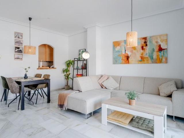 Bonito apartamento con vistas a la montaña en perfecta ubicación en Calpe