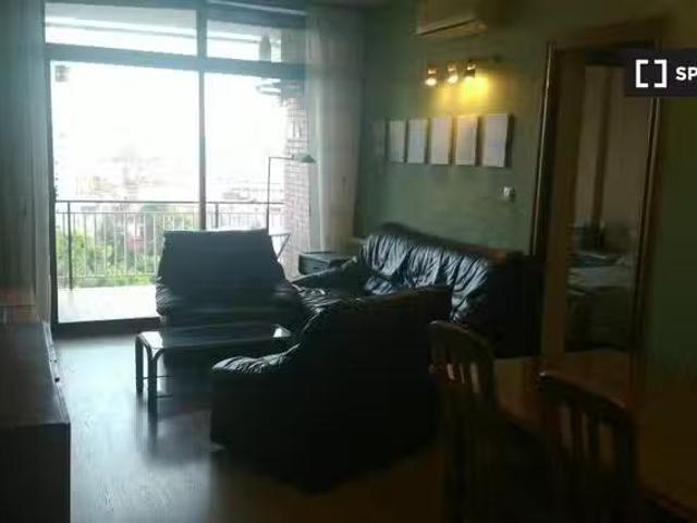 Bonito Apartamento clásico de 4 dormitorios en alquiler en San.
