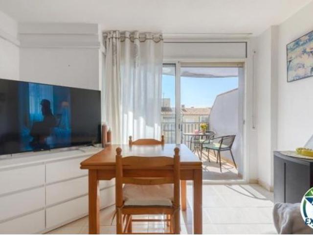 Bonito apartamento a 100 metros del mar en la zona de Salata