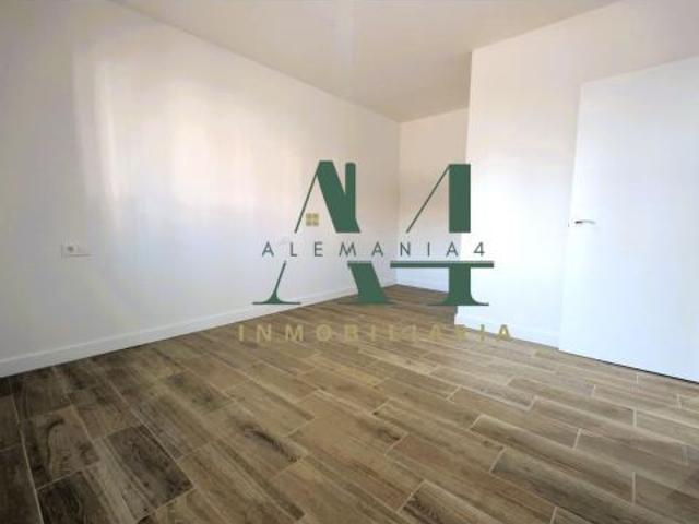 Bonito Apartamento a estrenar a pie de calle en la zona de Pinilla