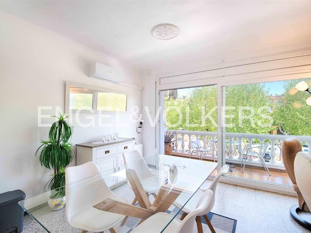 Bonito apartamento de 2 dormitorios cerca del mar 55m² Empuriabrava